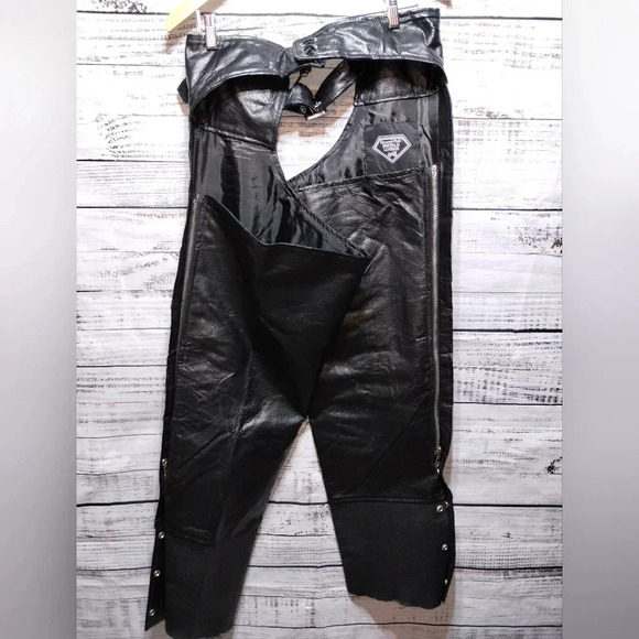 Diamond Plate Buffalo Leather Chaps Black size XL Motorcycle Biker Harley Moto - Picture 3 of 7